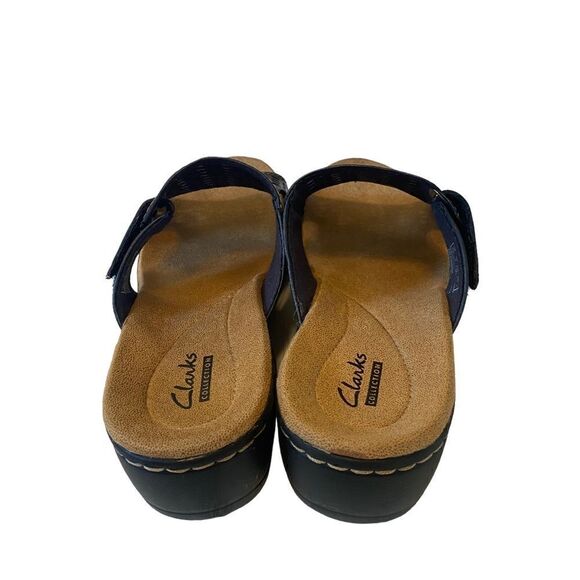 Clark’s Hayla Slip-On Navy Blue Leather Sandals in Ladies Size 7. - Picture 4 of 8